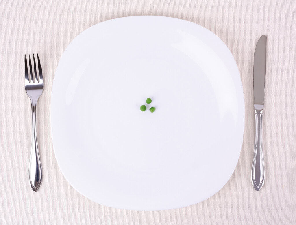 Is There Anything to Gain by Offering a Weight Loss Menu?